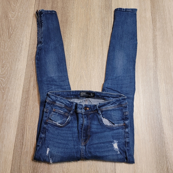 Zara Jeans